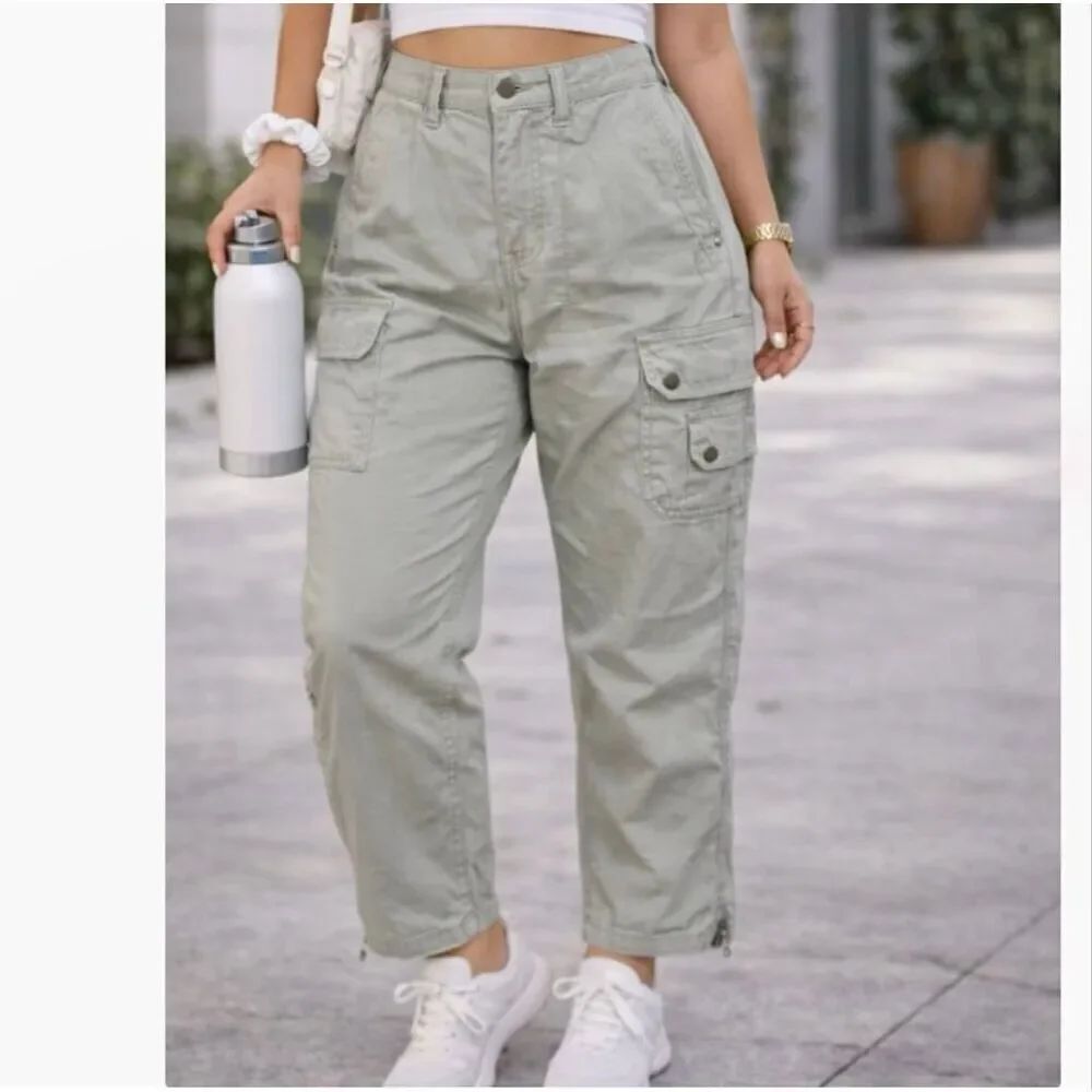 american eagle stretch baggy jogger cargo pants light green women’s 12 short